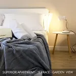 Homey Experience - Design 아파트